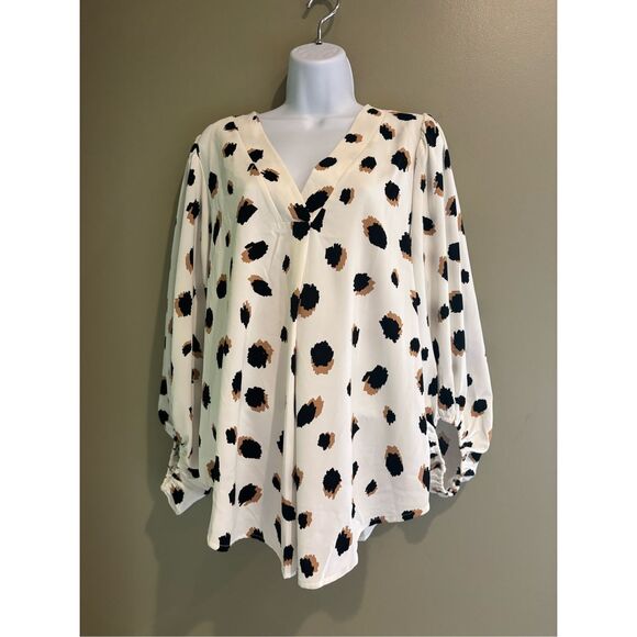 Amazon NWT S Cooler Days Cheetah Print Bubble Sleeve Top - Ivory - Picture 2 of 8